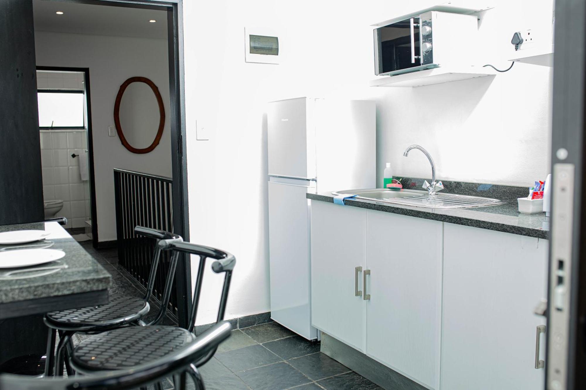 เวโธ 1 อพาร์ตเมนต์ โออาร์ แทมโบ แอร์พอร์ต Apartment โจฮันเนสเบิร์ก ภายนอก รูปภาพ